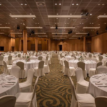 Doubletree By Hilton La Torre Golf Resort Roldán Εξωτερικό φωτογραφία The Grand Ballroom