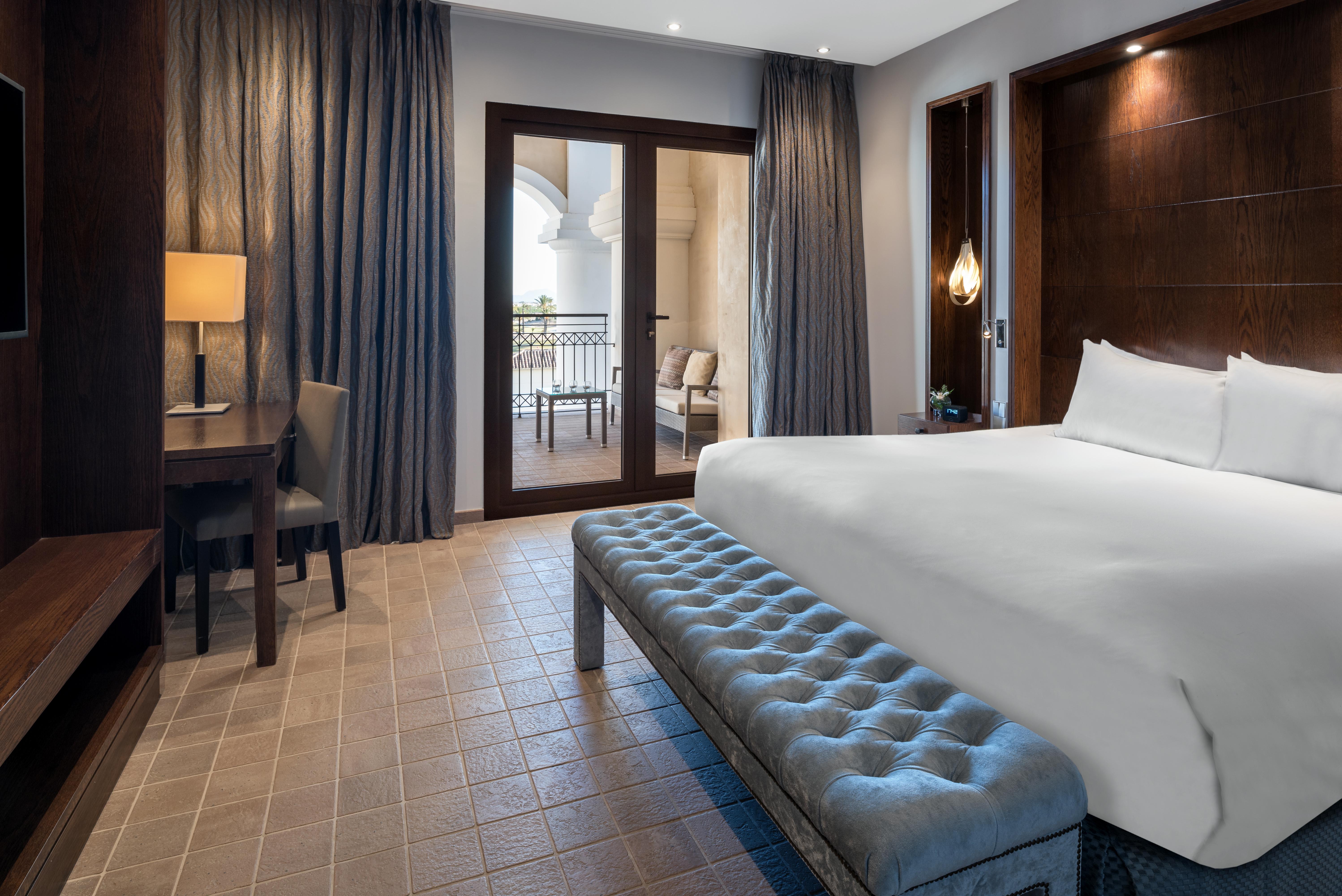 Doubletree By Hilton La Torre Golf Resort Roldán Εξωτερικό φωτογραφία A guest room at the Four Seasons Hotel