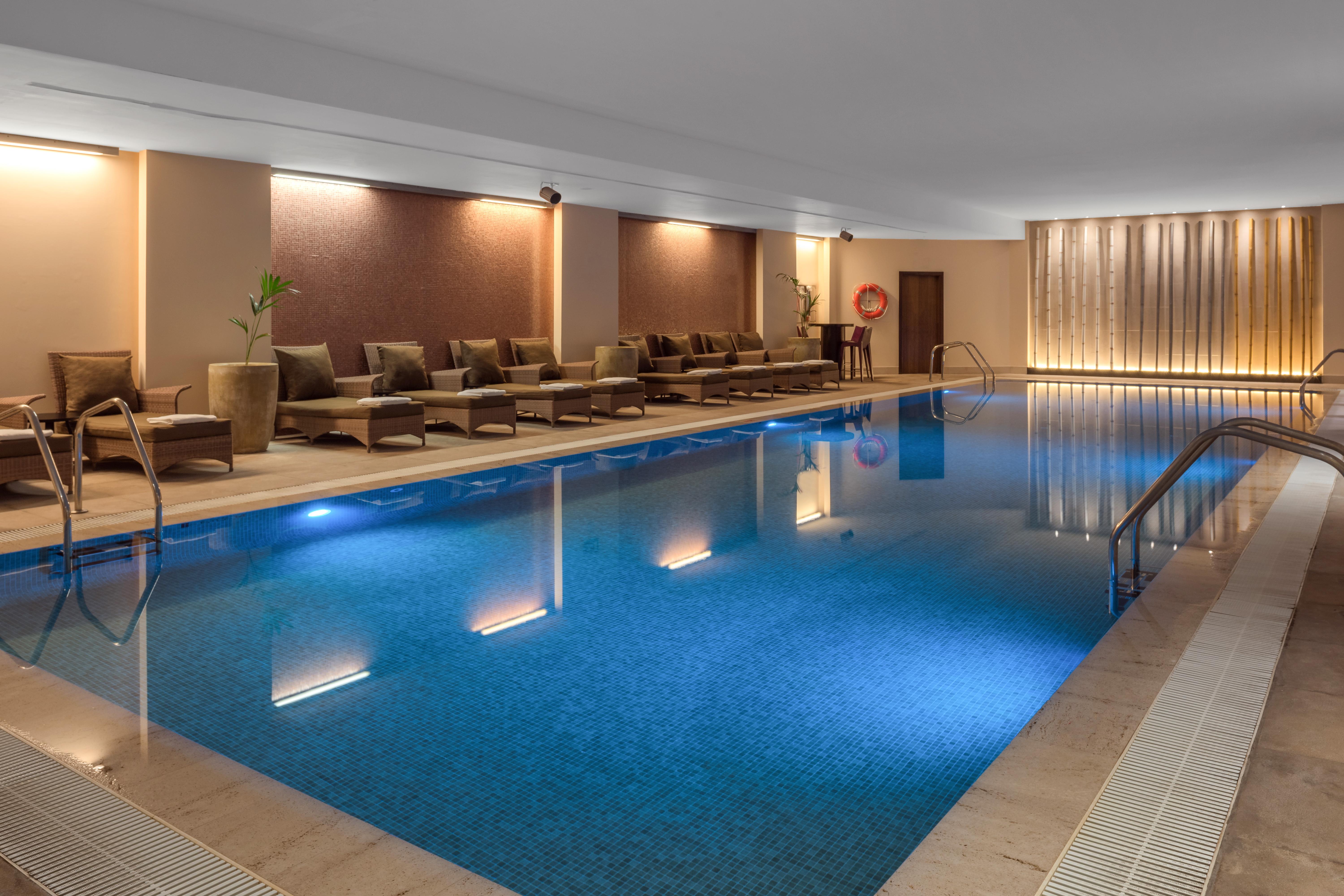 Doubletree By Hilton La Torre Golf Resort Roldán Εξωτερικό φωτογραφία The swimming pool at the hotel