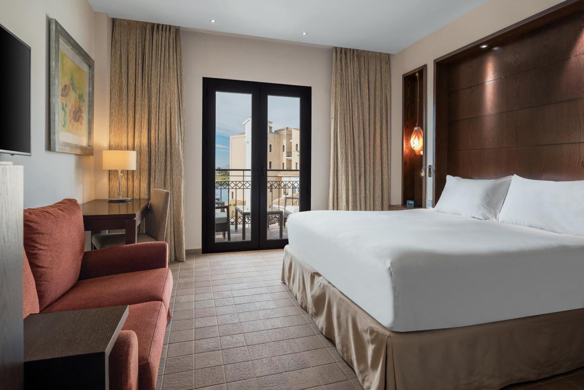 Doubletree By Hilton La Torre Golf Resort Roldán Εξωτερικό φωτογραφία A room at the Hilton Nicosia