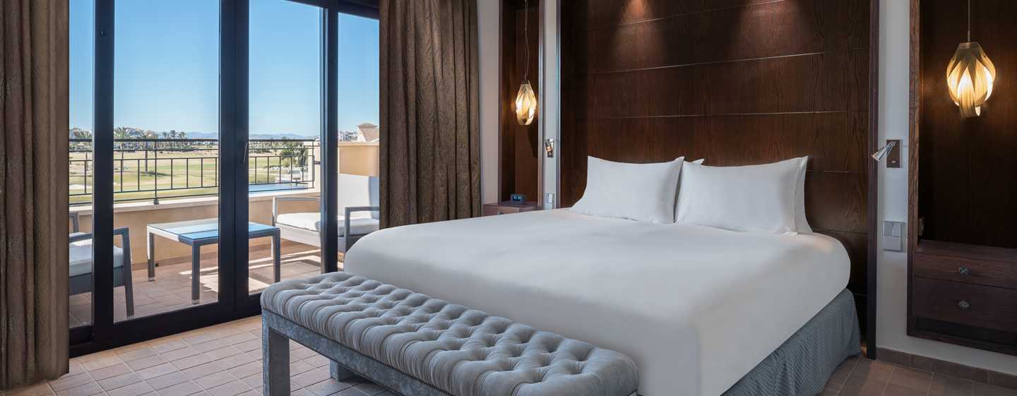 Doubletree By Hilton La Torre Golf Resort Roldán Εξωτερικό φωτογραφία A bedroom at the hotel