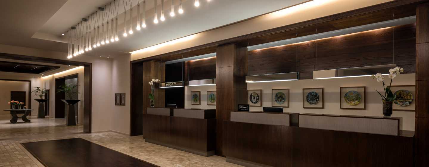 Doubletree By Hilton La Torre Golf Resort Roldán Εξωτερικό φωτογραφία The lobby of the hotel