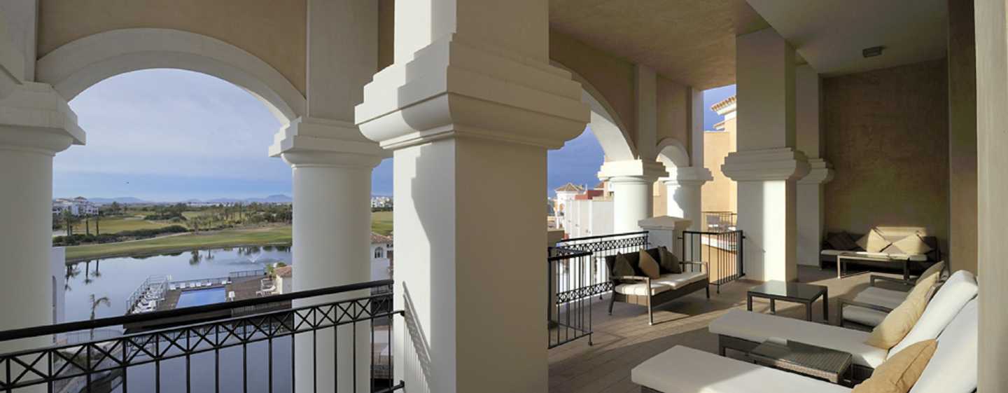 Doubletree By Hilton La Torre Golf Resort Roldán Εξωτερικό φωτογραφία Balcony of a suite at the Ritz-Carlton, Naples